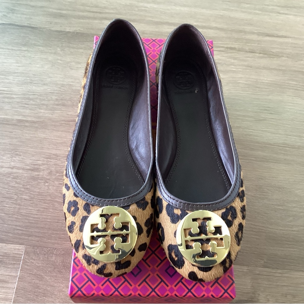 Tory Burch Leopard Print Flats with Gold Accents size 9